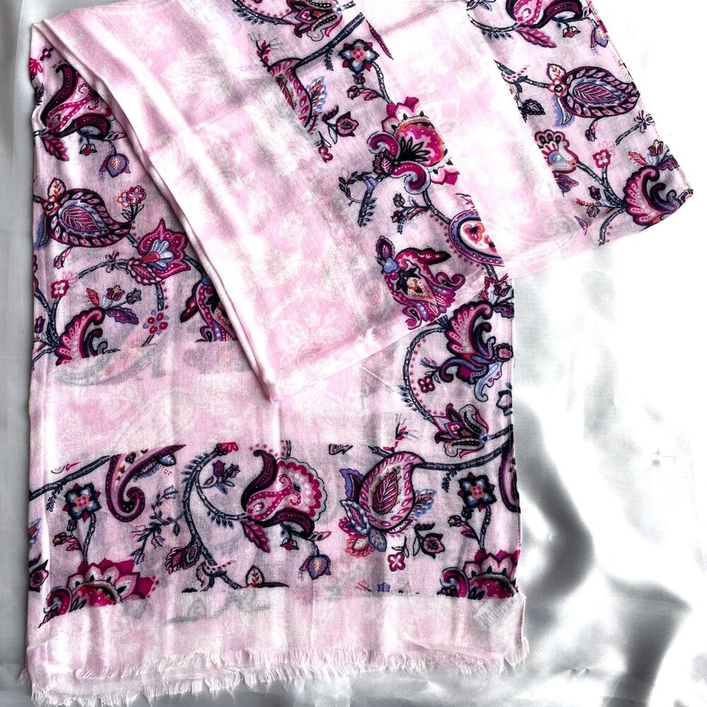 Vera Bradley scarf NWOT